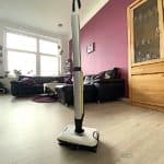 Der Kärcher Hartbodenreiniger FC 7 Cordless reinigt alle Hartböden im Handumdrehen